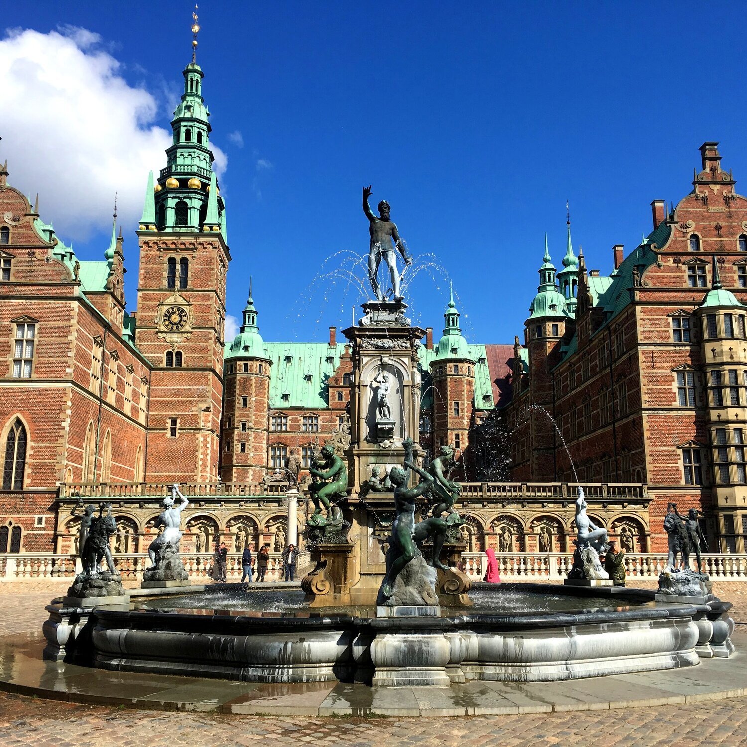 Дворцовая Дания: где искать самые роскошные замки в Копенгагене и окрестностях