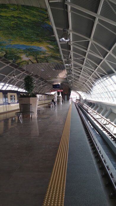 Станция метро у аэропорта Софии
