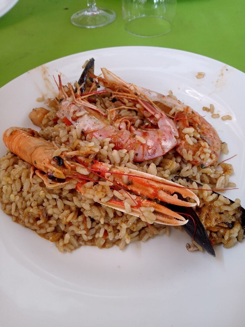 Рис и морепродукты - облегченная версия паэльи