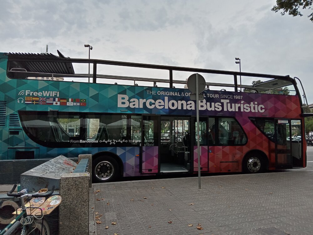 Двухэтажный автобус Barcelona Bus Turistic