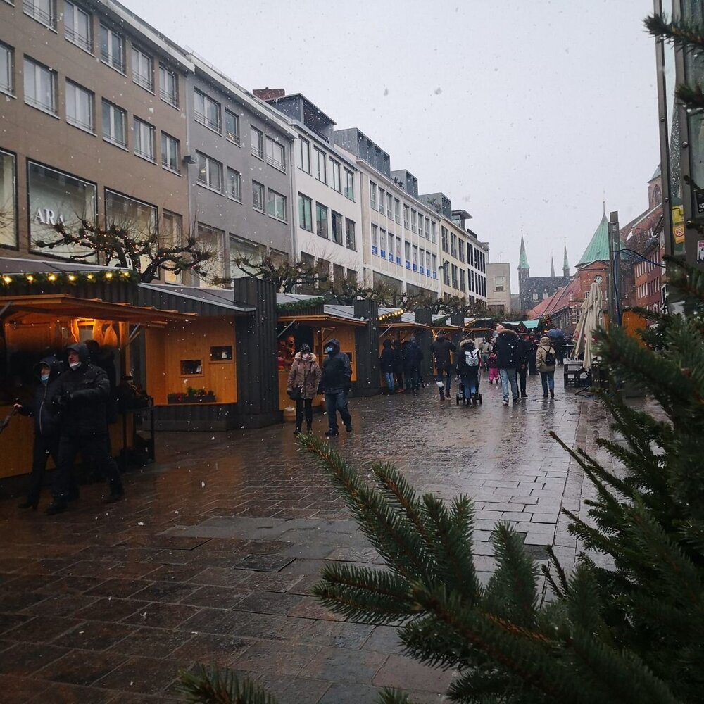 Дождь со снегом, тучи - такая погода не редкость в Любеке в декабре
