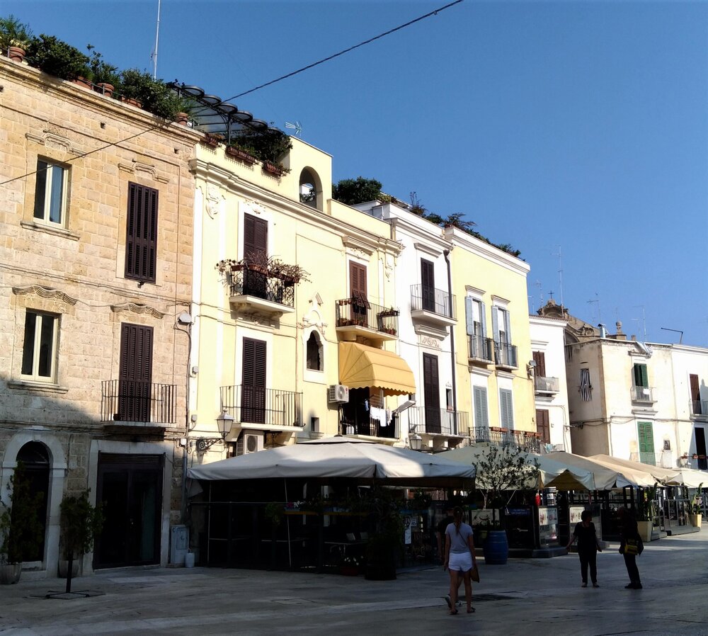 Market Square (Piazza Mercantile)