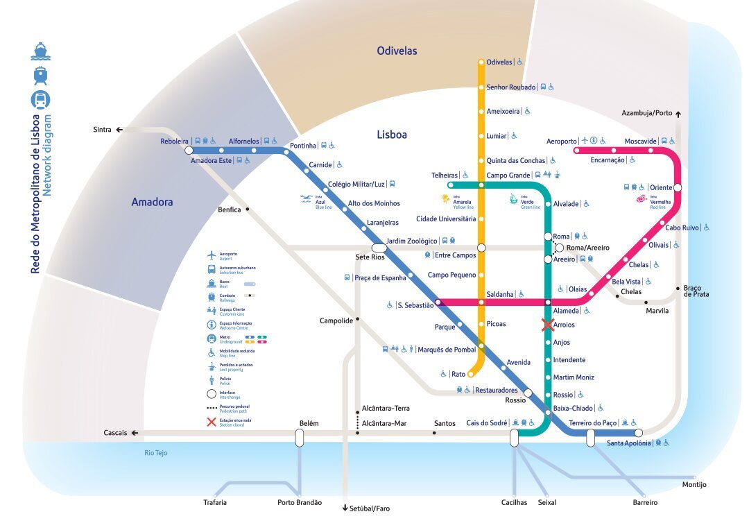 Lisbon metro scheme. The airport on the scheme is marked with an airplane icon.