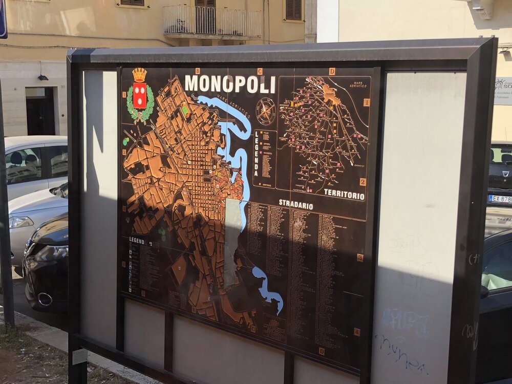 Map of Monopoli at the stop