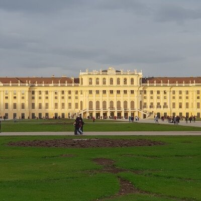 Vienna: How to see the imperial city and save money 