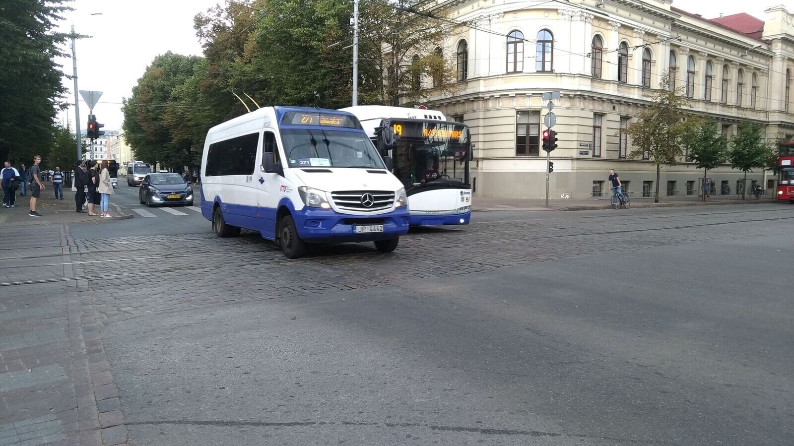 минибусы в Риге
