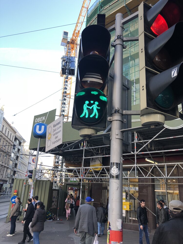 The traffic lights for pedestrians are really cute. And gender-indifferent.