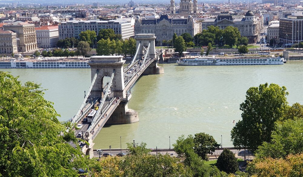 Budapest in two or three days: baths, bridges and architecture