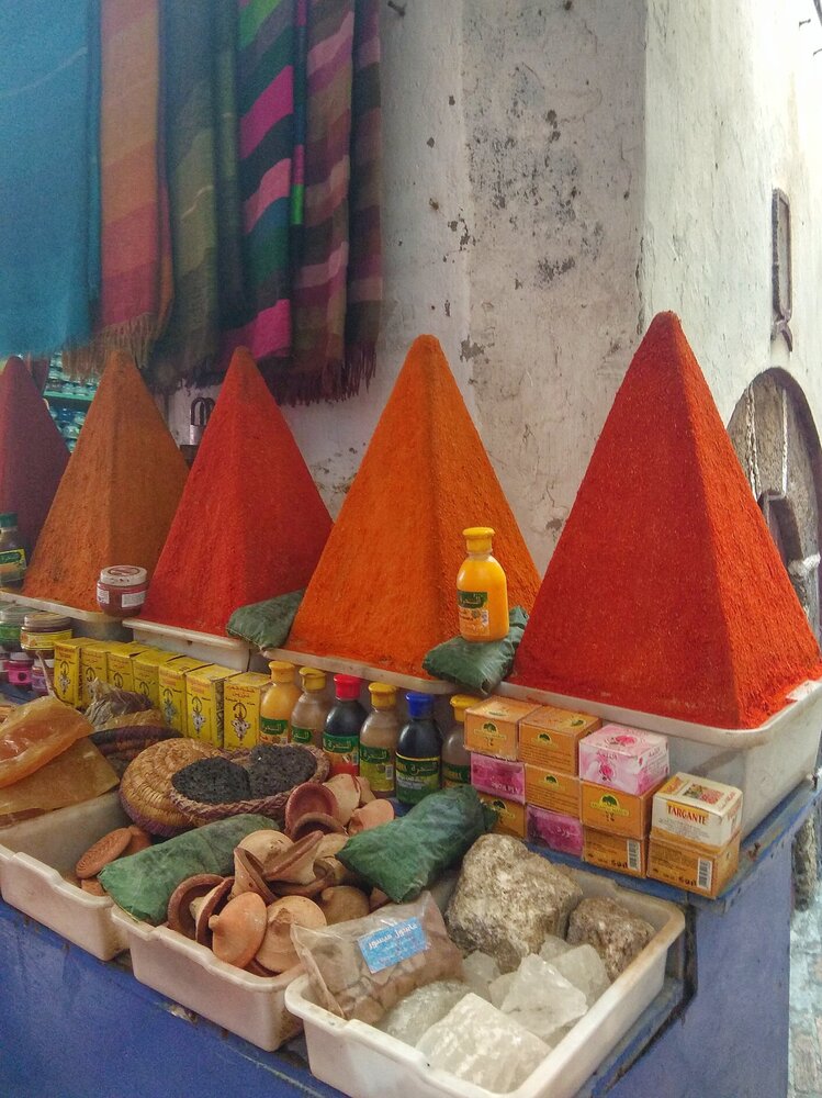 Serving spices in Marrakech