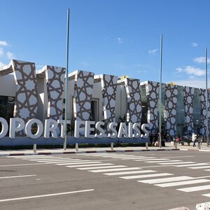 How to get from Fes to Fes Saiss airport and back