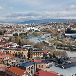 Tbilisi: in which neighborhood is the best place for a tourist to stay?