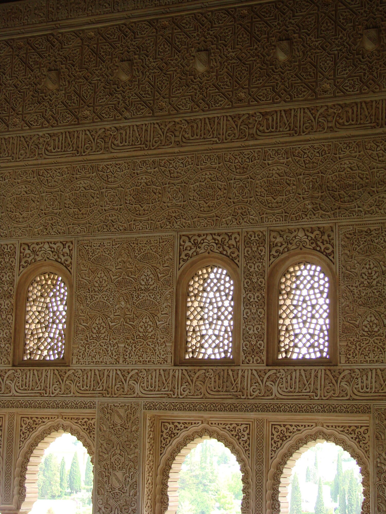 Alhambra Palaces and Gardens: How to organize a self-guided tour