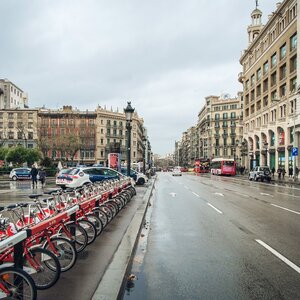 How to see Barcelona by bike without spending a dime