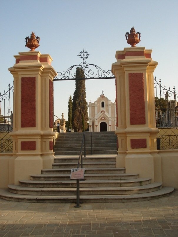 Cementerio modernista