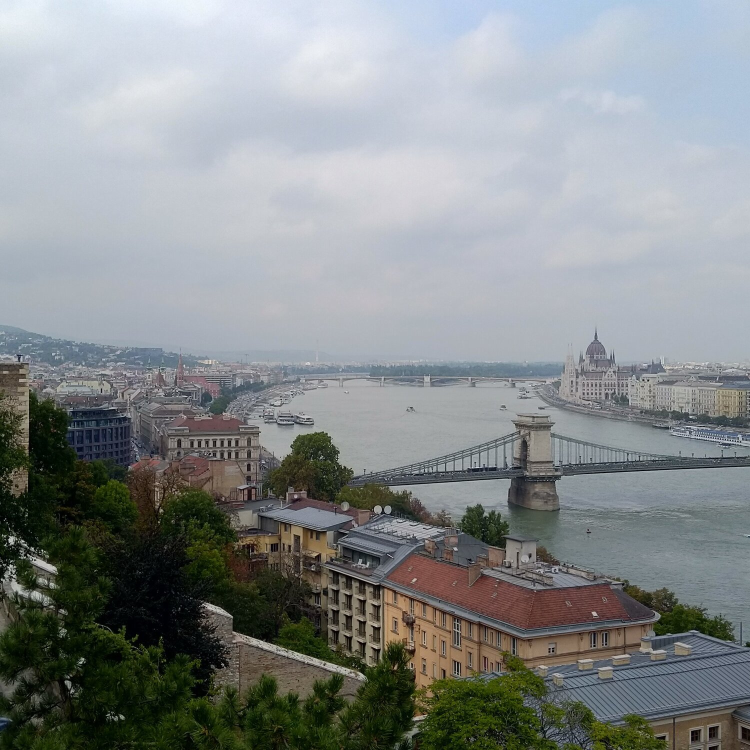 All ways to get to and from Budapest airport to the city center