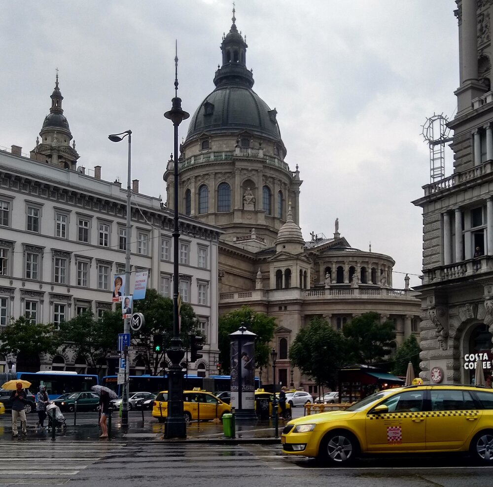 Budapest cabs - spacious station wagons