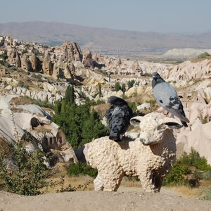 Mini guide to Cappadocia: hot air balloons, underground cities and cave hotels