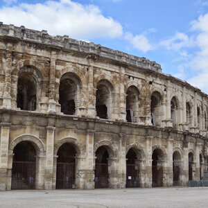 Ancient Roman vacations in Nîmes: Colosseum, Roman temples and historical museums