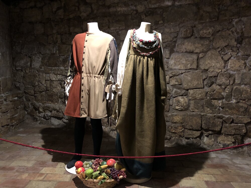 The clothes of commoners